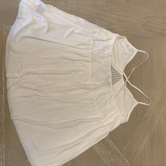 POL White Tomato Girl Tank Top with Cut Out Design - Picture 4 of 6